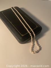 MaxSold Auction: Vintage knotted graduated cultured pearl necklace & appraisal - Ottawa (Ontario, Canada) SELLER MANAGED Downsizing Online Auction - Tall Forest Drive