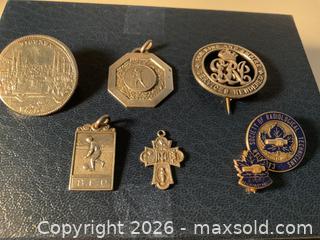 MaxSold Auction: Vintage silver pins and medals-mainly sterling 46.73 grams) - Ottawa (Ontario, Canada) SELLER MANAGED Downsizing Online Auction - Tall Forest Drive