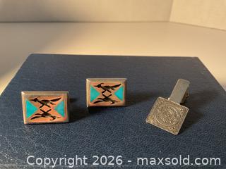 MaxSold Auction: Vintage Sterling and turquoise roadrunner cuff links & tie clip (20.43 grams) - Ottawa (Ontario, Canada) SELLER MANAGED Downsizing Online Auction - Tall Forest Drive