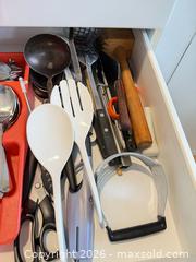 MaxSold Auction: Assorted Stainless Steel and Wood Kitchen Utensil Set, 40+ pcs - Saanich (British Columbia, Canada) PARTNER MANAGED Moving Online Auction - Arbutus Road
