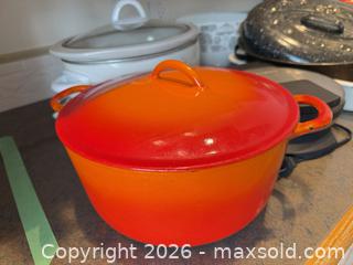 MaxSold Auction: Mixed Cookware & Small Kitchen Appliances Lot - Saanich (British Columbia, Canada) PARTNER MANAGED Moving Online Auction - Arbutus Road