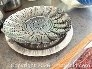 MaxSold Auction: Mixed Kitchen Cookware, Bakeware & Storage Set — 20+ pcs - Saanich (British Columbia, Canada) PARTNER MANAGED Moving Online Auction - Arbutus Road