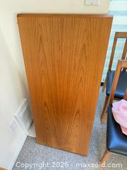 MaxSold Auction: Oval Solid Wood Extendable Dining Table with Leaf, Light/Medium Brown - Saanich (British Columbia, Canada) PARTNER MANAGED Moving Online Auction - Arbutus Road