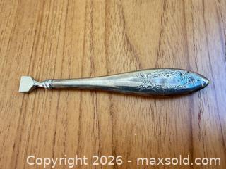 MaxSold Auction: Sterling Silver Jewelry & Collectibles Lot - Saanich (British Columbia, Canada) PARTNER MANAGED Moving Online Auction - Arbutus Road