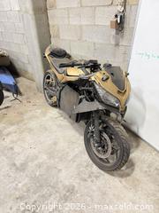 MaxSold Auction: Gold Sport/Supersport Motorcycle, Unknown Make - East Brunswick (New Jersey, USA) SELLER MANAGED Reseller Online Auction - Tices Lane