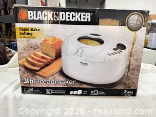 MaxSold Auction: Black & Decker 3 lb White Bread Maker with Digital Controls - Ottawa (Ontario, Canada) SELLER MANAGED Moving Online Auction - Grenfell