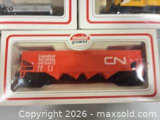 MaxSold Auction: Model Power HO Scale Train Lot – 4 Pieces - Ottawa (Nepean) (Ontario, Canada) SELLER MANAGED Moving Online Auction - Grenfell Crescent