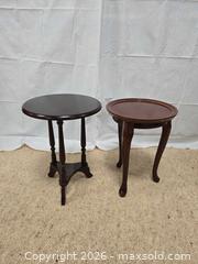 MaxSold Auction: Pair of Accent Tables, Mixed Materials - Ottawa (Nepean) (Ontario, Canada) SELLER MANAGED Moving Online Auction - Grenfell Crescent