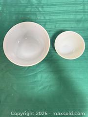 MaxSold Auction: Vintage Pyrex Yellow and Green Glass Mixing Bowls (Set of 2) - Ottawa (Nepean) (Ontario, Canada) SELLER MANAGED Moving Online Auction - Grenfell Crescent