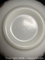 MaxSold Auction: 1960s Pyrex Early American Pyrex Pint Bowl, Pyrex Cinderella Mixing Bowl - Campbell (California, USA) SELLER MANAGED Downsizing Online Auction - Dell Avenue