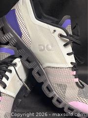 MaxSold Auction: On Cloud Running Shoes – Women’s Size 8 – Performance Athletic Sneaker - Campbell (California, USA) SELLER MANAGED Downsizing Online Auction - Dell Avenue