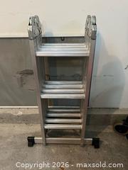 MaxSold Auction: Expandable ladder, containers, lights - Delta (British Columbia, Canada) SELLER MANAGED Moving Online Auction - Ferry Road