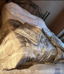 MaxSold Auction: King bed sheets, comforter, pillows, etc. - Delta (British Columbia, Canada) SELLER MANAGED Moving Online Auction - Ferry Road