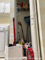 MaxSold Auction: Misc cleaning lot - Delta (British Columbia, Canada) SELLER MANAGED Moving Online Auction - Ferry Road