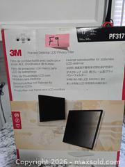 MaxSold Auction: 3M- LCD Desktop Privacy Filter LOT"F9" - Kingston (Ontario, Canada) SELLER MANAGED Downsizing Online Auction - Morenz Cresecent