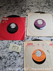 MaxSold Auction: Assorted '45's Records LOT"M7" - Kingston (Ontario, Canada) SELLER MANAGED Downsizing Online Auction - Morenz Cresecent