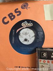 MaxSold Auction: Assorted '45's Records LOT"M8" - Kingston (Ontario, Canada) SELLER MANAGED Downsizing Online Auction - Morenz Cresecent