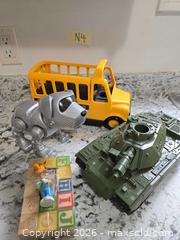 MaxSold Auction: Assorted Toys LOT "N4"  - Kingston (Ontario, Canada) SELLER MANAGED Downsizing Online Auction - Morenz Cresecent