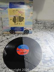 MaxSold Auction: BANANARAMA Record  - Kingston (Ontario, Canada) SELLER MANAGED Downsizing Online Auction - Morenz Cresecent