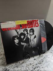 MaxSold Auction: GEORGIA SATELLITES Record  - Kingston (Ontario, Canada) SELLER MANAGED Downsizing Online Auction - Morenz Cresecent