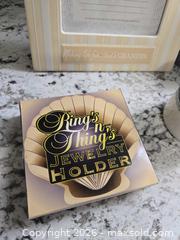 MaxSold Auction: NEW- Assorted Collectibles/Decor - Kingston (Ontario, Canada) SELLER MANAGED Downsizing Online Auction - Morenz Cresecent