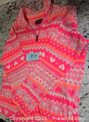 MaxSold Auction: NEW- CHILDRENS PLACE KIDS Fleece Pullover LOT"P13" - Kingston (Ontario, Canada) SELLER MANAGED Downsizing Online Auction - Morenz Cresecent