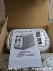 MaxSold Auction: NEW- "TOASTMASTER" Toaster LOT"M10" - Kingston (Ontario, Canada) SELLER MANAGED Downsizing Online Auction - Morenz Cresecent