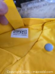MaxSold Auction: NEW-Men's Deluxe Rain Jacket - Kingston (Ontario, Canada) SELLER MANAGED Downsizing Online Auction - Morenz Cresecent
