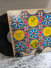 MaxSold Auction: The PARTRIDGE FAMILY Record  - Kingston (Ontario, Canada) SELLER MANAGED Downsizing Online Auction - Morenz Cresecent