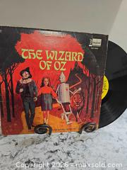 MaxSold Auction: VINTAGE-"THE WIZARD OF OZ" Record  - Kingston (Ontario, Canada) SELLER MANAGED Downsizing Online Auction - Morenz Cresecent