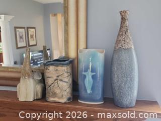 MaxSold Auction: 4 studio art pottery vases - Ottawa (Ontario, Canada) SELLER MANAGED Downsizing Online Auction -  Cinnabar