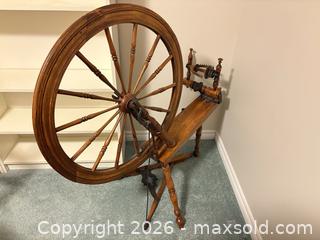 MaxSold Auction: Antique Spinning Wheel - Ottawa (Ontario, Canada) SELLER MANAGED Downsizing Online Auction -  Cinnabar