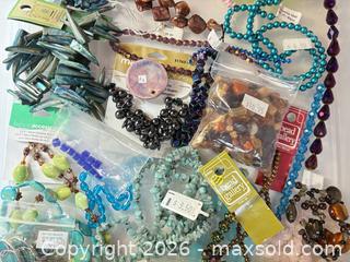 MaxSold Auction: Assorted beads and supplies lot 624 - Ottawa (Ontario, Canada) SELLER MANAGED Downsizing Online Auction -  Cinnabar