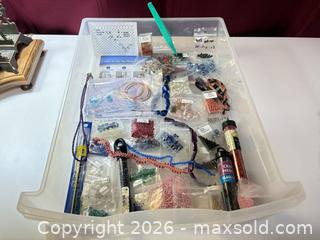 MaxSold Auction: Assorted beads and supplies lot 626 - Ottawa (Ontario, Canada) SELLER MANAGED Downsizing Online Auction -  Cinnabar