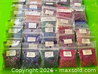 MaxSold Auction: Assorted beads lot 612 - Ottawa (Ontario, Canada) SELLER MANAGED Downsizing Online Auction -  Cinnabar