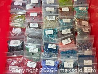 MaxSold Auction: Assorted beads lot 613 - Ottawa (Ontario, Canada) SELLER MANAGED Downsizing Online Auction -  Cinnabar