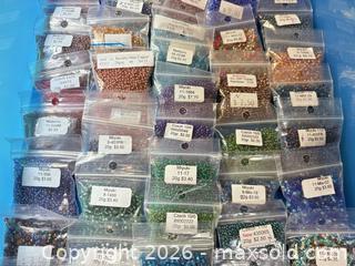 MaxSold Auction: Assorted beads lot 614 - Ottawa (Ontario, Canada) SELLER MANAGED Downsizing Online Auction -  Cinnabar