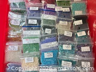 MaxSold Auction: Assorted beads lot 615 - Ottawa (Ontario, Canada) SELLER MANAGED Downsizing Online Auction -  Cinnabar