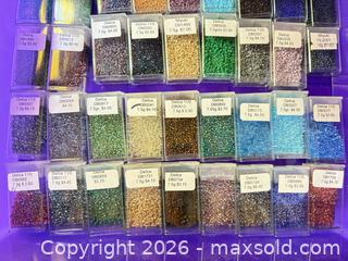 MaxSold Auction: Assorted beads lot 616 - Ottawa (Ontario, Canada) SELLER MANAGED Downsizing Online Auction -  Cinnabar
