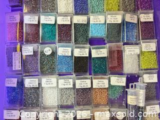 MaxSold Auction: Assorted beads lot 618 - Ottawa (Ontario, Canada) SELLER MANAGED Downsizing Online Auction -  Cinnabar
