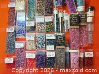 MaxSold Auction: Assorted beads lot 620 - Ottawa (Ontario, Canada) SELLER MANAGED Downsizing Online Auction -  Cinnabar