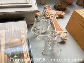 MaxSold Auction: Assorted decor lot 200 - Ottawa (Ontario, Canada) SELLER MANAGED Downsizing Online Auction -  Cinnabar