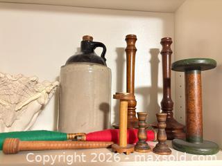 MaxSold Auction: Assorted decorations, and spinning tools lot 660 - Ottawa (Ontario, Canada) SELLER MANAGED Downsizing Online Auction -  Cinnabar