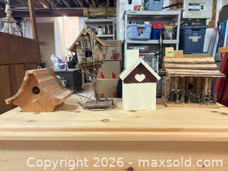 MaxSold Auction: Birdhouses lot 477 - Ottawa (Ontario, Canada) SELLER MANAGED Downsizing Online Auction -  Cinnabar