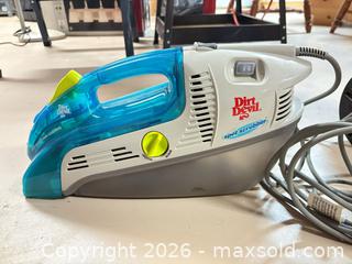 MaxSold Auction: Bissell DeepClean & Dirt Devil Spot scrubber - Ottawa (Ontario, Canada) SELLER MANAGED Downsizing Online Auction -  Cinnabar