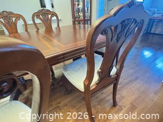 MaxSold Auction: Broyhill 6 chair dining room table set with 2 leaves  - Ottawa (Ontario, Canada) SELLER MANAGED Downsizing Online Auction -  Cinnabar