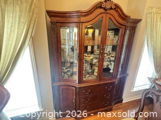 MaxSold Auction: Broyhill light up china cabinet  - Ottawa (Ontario, Canada) SELLER MANAGED Downsizing Online Auction -  Cinnabar