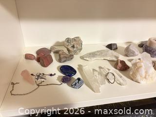 MaxSold Auction: Crystal and mineral collection lot 662 - Ottawa (Ontario, Canada) SELLER MANAGED Downsizing Online Auction -  Cinnabar