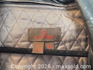 MaxSold Auction: Danier Brown Leather Jacket - Ottawa (Ontario, Canada) SELLER MANAGED Downsizing Online Auction -  Cinnabar