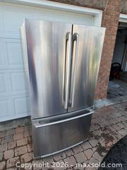 MaxSold Auction: Electrolux Fridge Freezer - Ottawa (Ontario, Canada) SELLER MANAGED Downsizing Online Auction -  Cinnabar